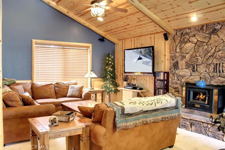 147 Teakwood Drive, Big Bear, California 92315