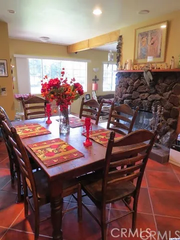 10223 Floralita Avenue, Sunland, California 91040