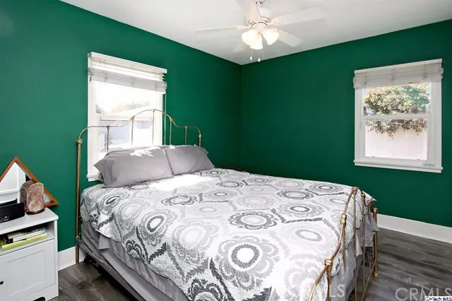 2116 W Chandler Boulevard, Burbank, California 91506