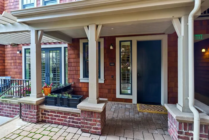 325 Channing Avenue 112, Palo Alto, California 94301