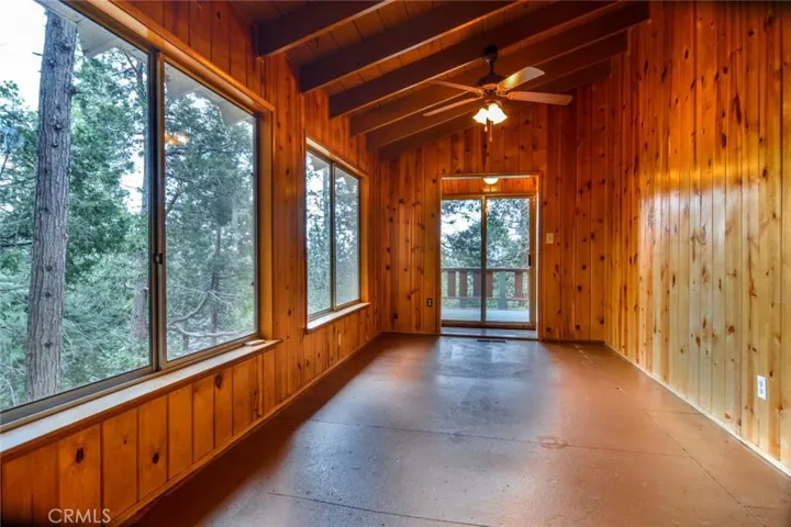 380 La Casita (aka Grandview) Drive, Twin Peaks, California 92391