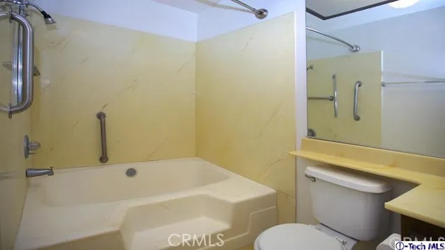 323 N Jackson Street 201, Glendale, California 91206