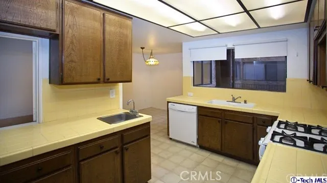 323 N Jackson Street 201, Glendale, California 91206