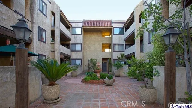 323 N Jackson Street 201, Glendale, California 91206