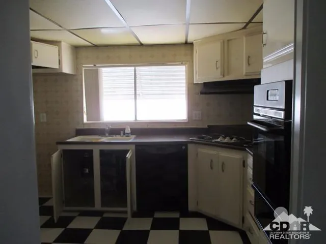 32567 Flagstaff Avenue, Thousand Palms, California 92276