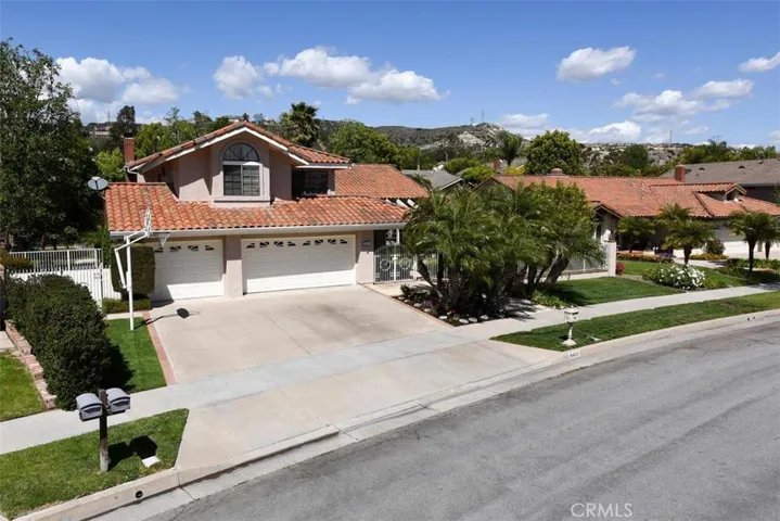 Beautiful Autumn Ridge Home - Sycamore Model: 2,938 SqFt, 10,760 SqFt Lot,  Four Bedrooms, Three Car Garage, Peaceful and Quiet Neighborhood
