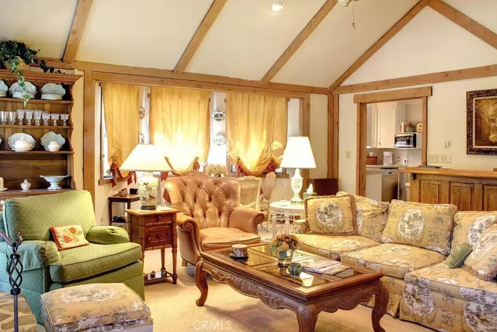 505 Wanita Lane, Big Bear, California 92315