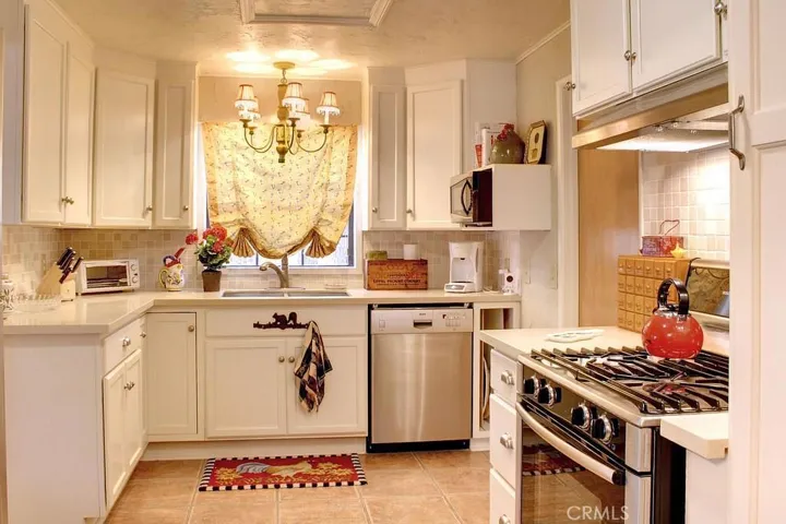 505 Wanita Lane, Big Bear, California 92315