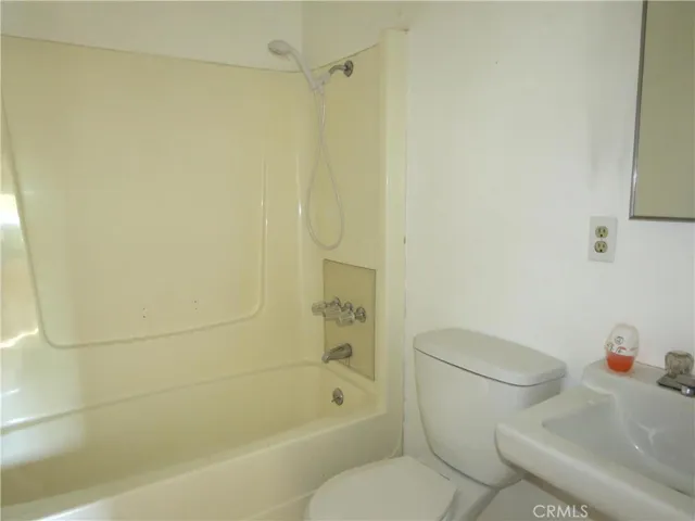 1322 Massachusetts Avenue, Beaumont, California 92223