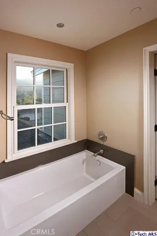 3055 Piedmont Avenue, La Crescenta, California 91214