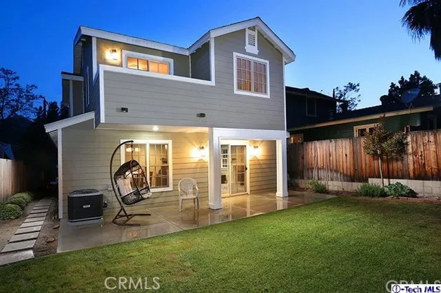 3055 Piedmont Avenue, La Crescenta, California 91214