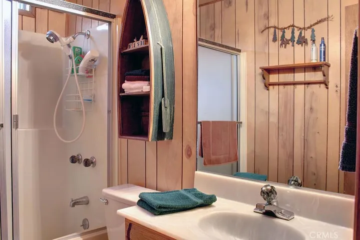 390 Imperial Avenue, Sugarloaf, California 92386