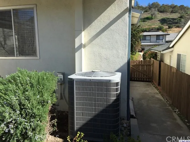 3323 Sparr Boulevard, Glendale, California 91208
