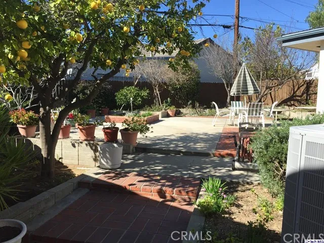 3323 Sparr Boulevard, Glendale, California 91208