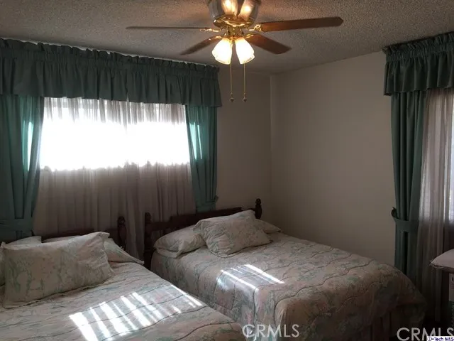 3323 Sparr Boulevard, Glendale, California 91208