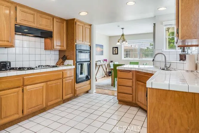 1005 S Catalina Avenue C, Redondo Beach, California 90277