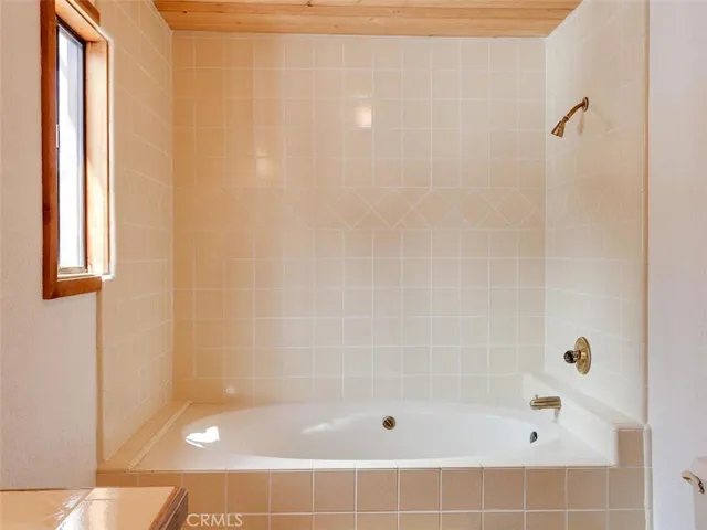 1399 Klamath Road, Big Bear, California 92314