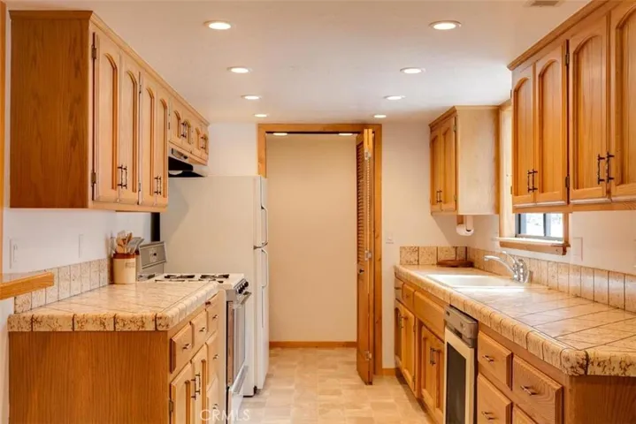 1399 Klamath Road, Big Bear, California 92314