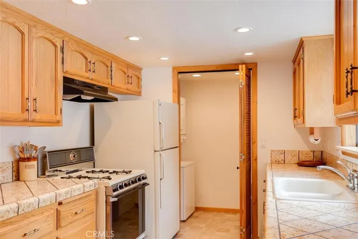 1399 Klamath Road, Big Bear, California 92314
