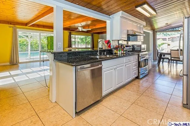 1622 E Thelborn Street, West Covina, California 91791