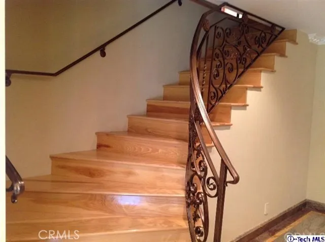 3162 Grangemont Road, Glendale, California 91206