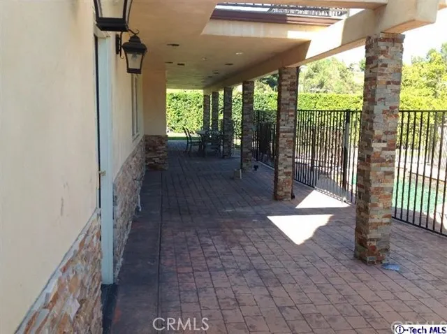 3162 Grangemont Road, Glendale, California 91206