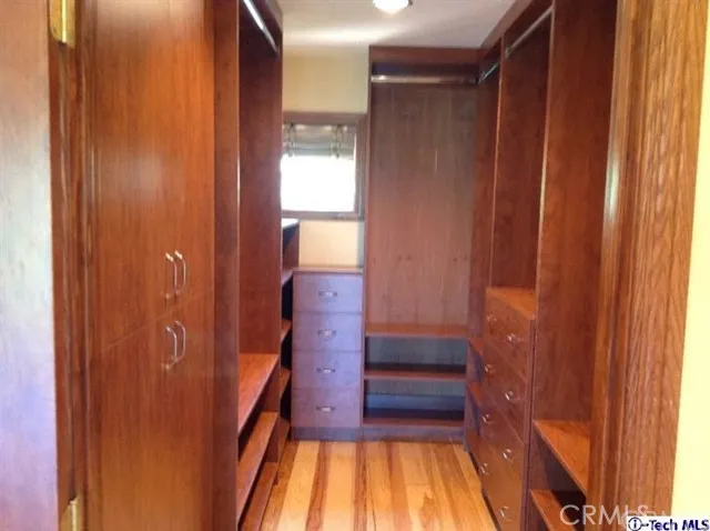3162 Grangemont Road, Glendale, California 91206