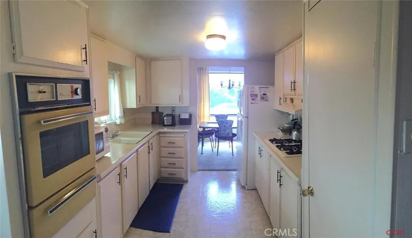 3860 S Higuera 202, San Luis Obispo, California 93401