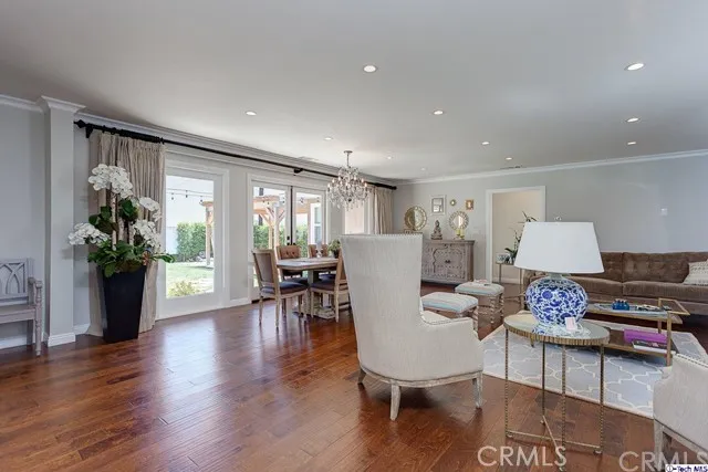 2516 N Orchard Drive, Burbank, California 91504