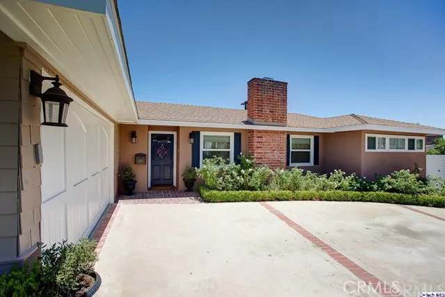 2516 N Orchard Drive, Burbank, California 91504