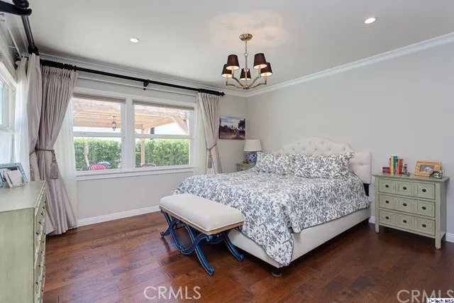 2516 N Orchard Drive, Burbank, California 91504