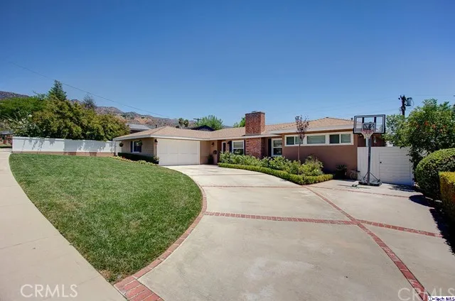 2516 N Orchard Drive, Burbank, California 91504
