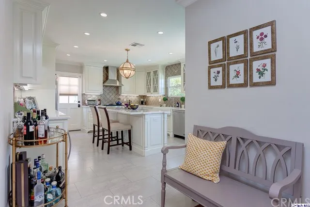 2516 N Orchard Drive, Burbank, California 91504