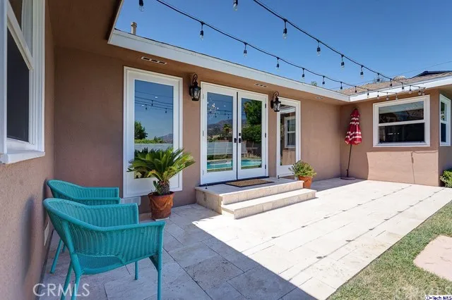 2516 N Orchard Drive, Burbank, California 91504