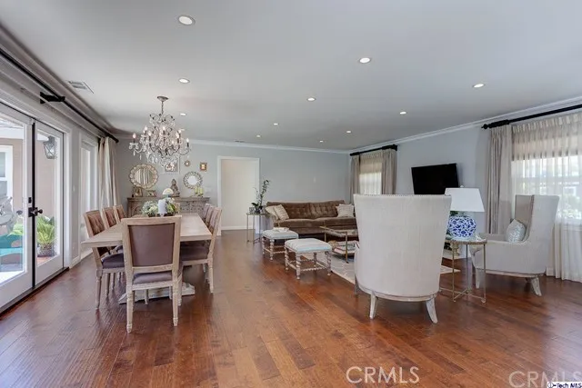 2516 N Orchard Drive, Burbank, California 91504