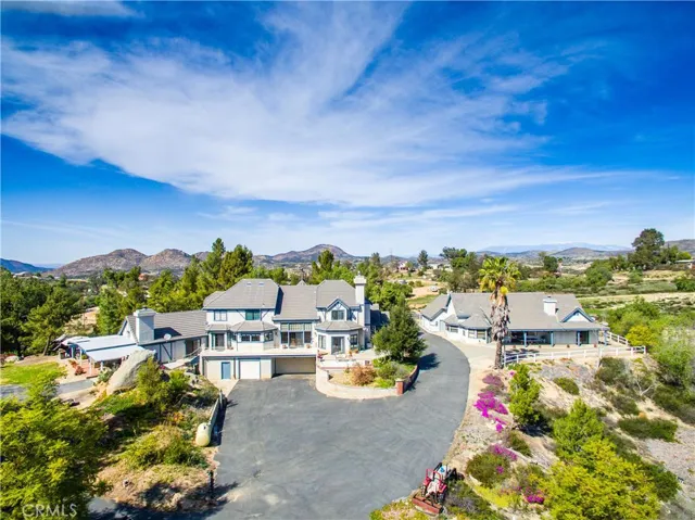39390 Camino Sierra Road, Temecula, California 92592