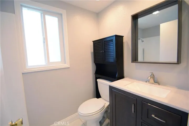 207 Lugonia Street, Newport Beach, California 92663
