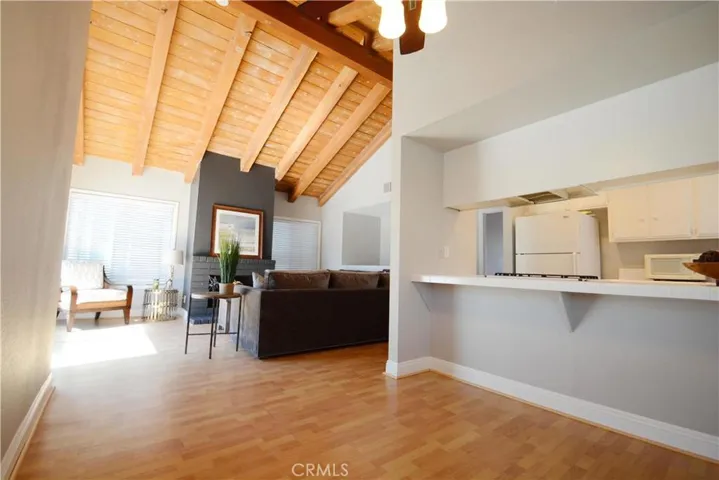 207 Lugonia Street, Newport Beach, California 92663