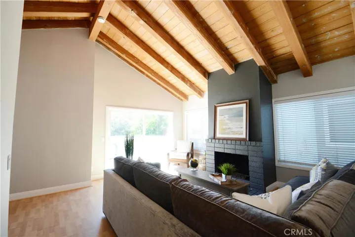 207 Lugonia Street, Newport Beach, California 92663