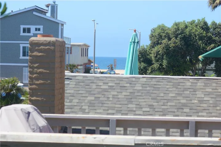 207 Lugonia Street, Newport Beach, California 92663