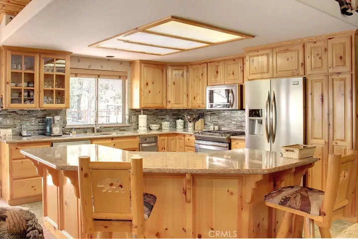 1262 Balsam Drive, Big Bear, California 92315