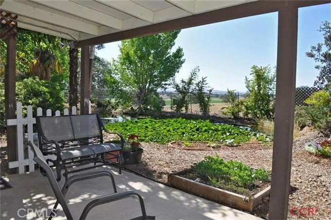7745 Creston Road, Paso Robles, California 93446