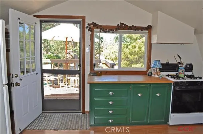 7745 Creston Road, Paso Robles, California 93446