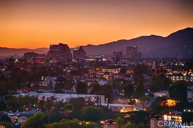928 Highline Road, Glendale, California 91205
