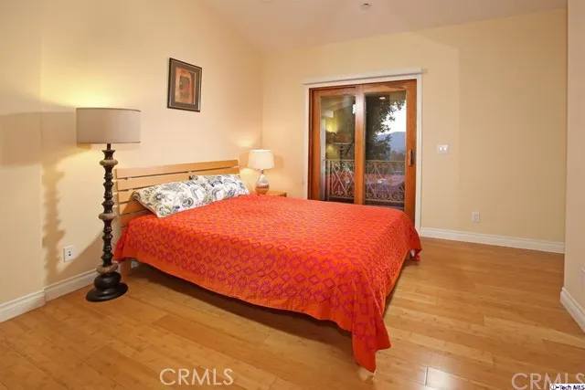 928 Highline Road, Glendale, California 91205