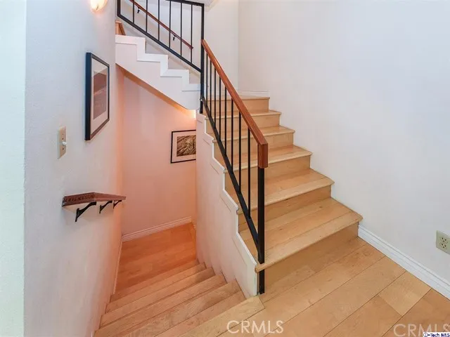 2244 Del Mar Road 6, Montrose, California 91020