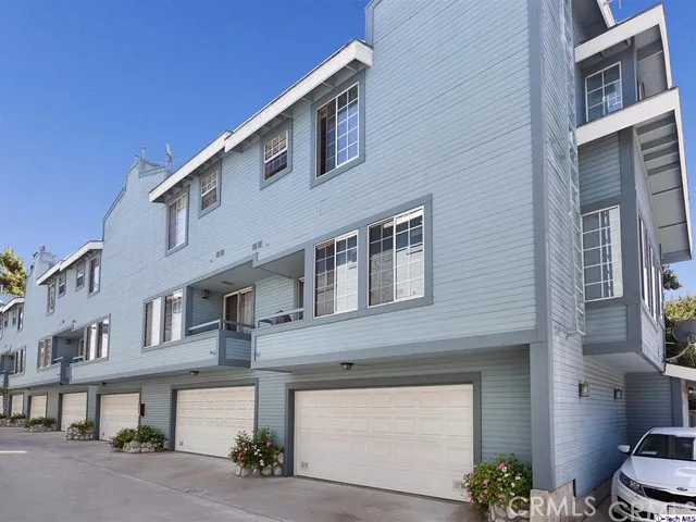 2244 Del Mar Road 6, Montrose, California 91020