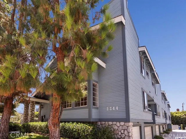 2244 Del Mar Road 6, Montrose, California 91020