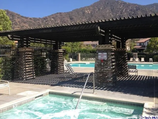 16 Moonridge Court, Azusa, California 91702