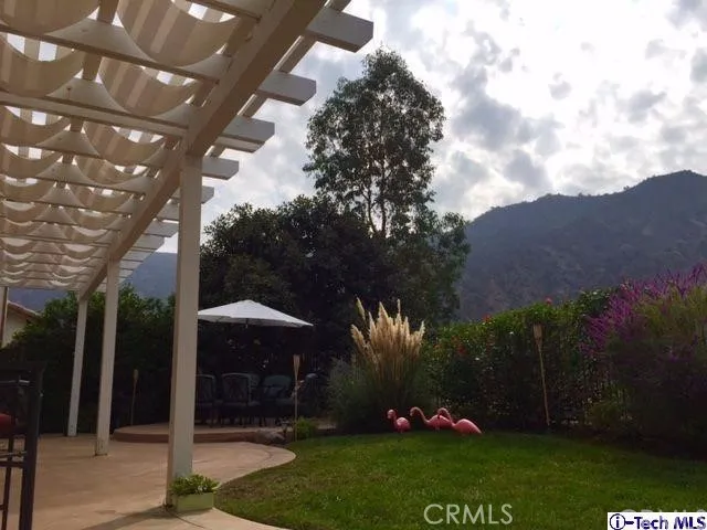 16 Moonridge Court, Azusa, California 91702